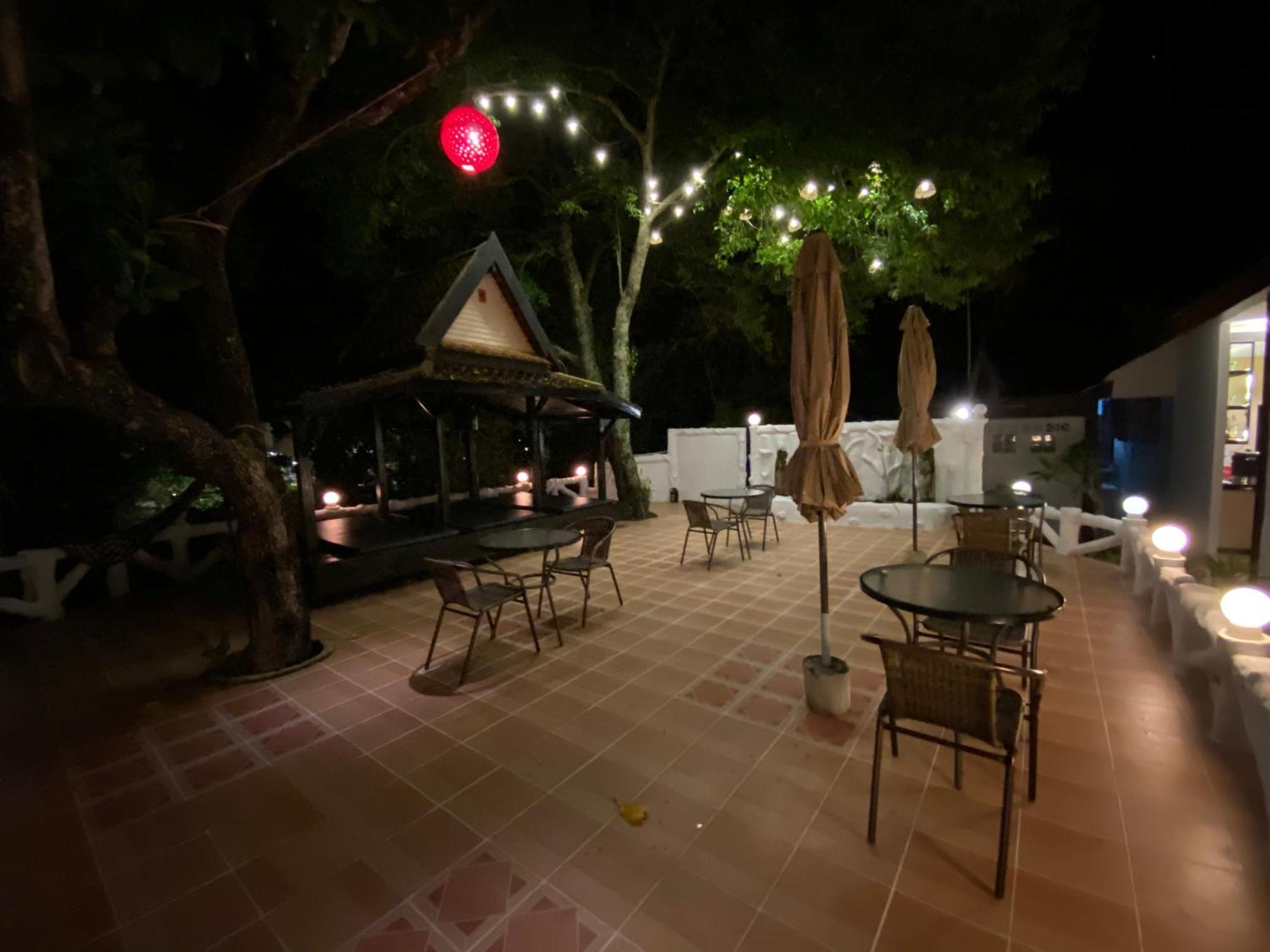 Lanta Il Mare Beach Resort Koh Lanta Exterior photo